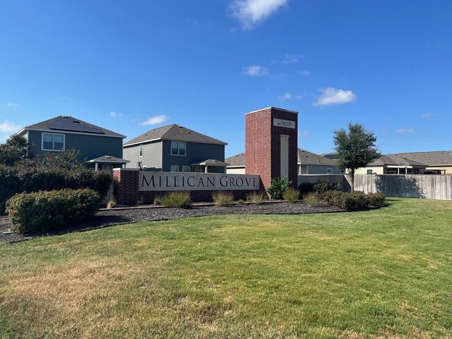 4330 Brigadier Dr in Converse, TX - Building Photo - Building Photo