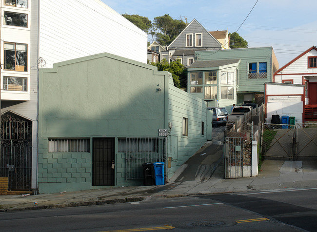 3589-3593 Mission St in San Francisco, CA - Foto de edificio - Building Photo