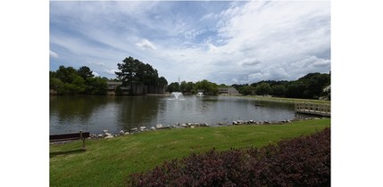 Lakes At Ridgeway in Memphis, TN - Building Photo - Building Photo