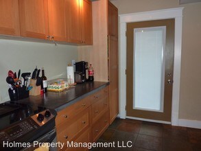 2305 Highland Ave in Knoxville, TN - Building Photo - Building Photo