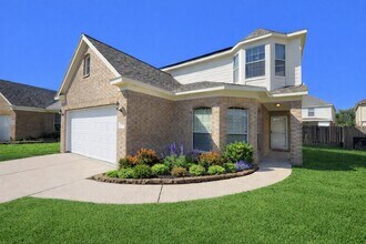 12111 Carriage Oak Cir in Humble, TX - Building Photo - Building Photo