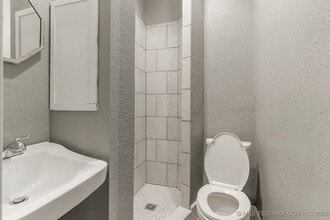 1206 S Rockford Ave, Unit 1206 in Tulsa, OK - Building Photo - Building Photo