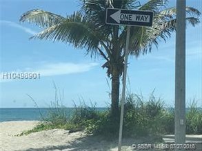 Hollywood Beach Duplex in Hollywood, FL - Building Photo - Other