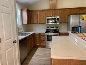 32 Tranquil Ln in Crawfordville, FL - Building Photo - Building Photo