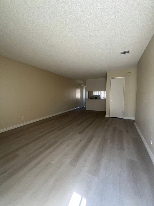15378 Sequoia St in Hesperia, CA - Building Photo - Building Photo