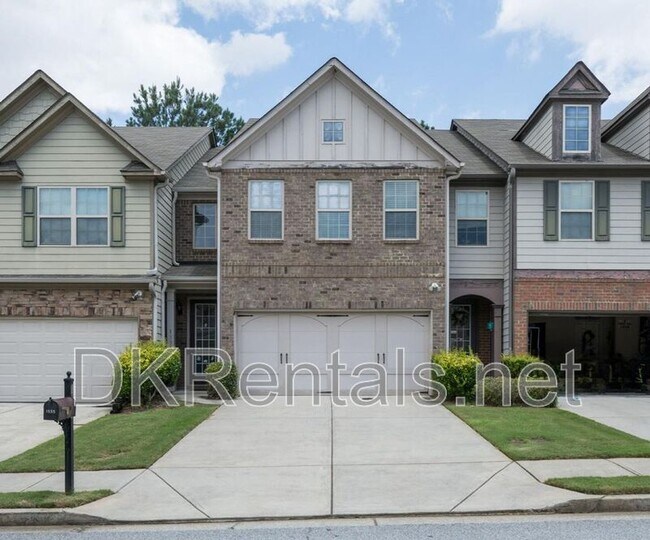 property at 1555 Creek Bend Ln NW