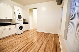 3805 N Broadway in Chicago, IL - Building Photo - Building Photo