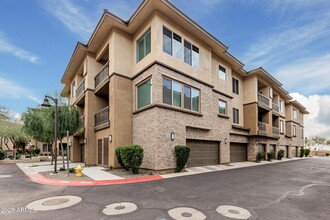 17850 N 68th St, Unit 2145 in Phoenix, AZ - Foto de edificio - Building Photo