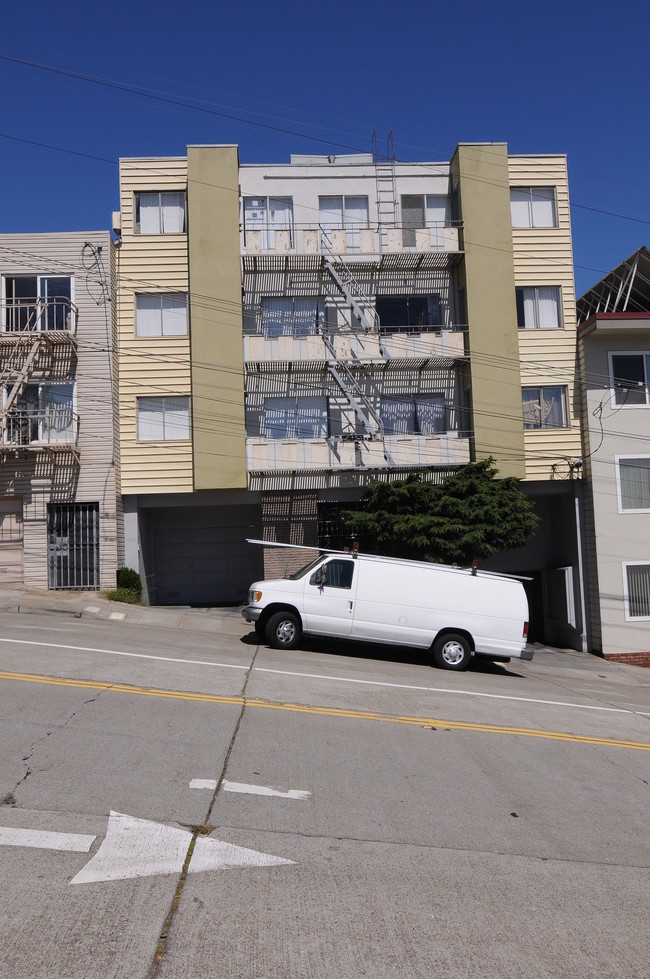 969 Burnett Ave in San Francisco, CA - Foto de edificio - Building Photo