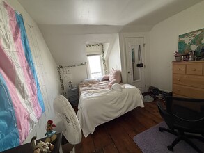 432-434 Colchester Ave, Unit 432 in Burlington, VT - Building Photo - Building Photo