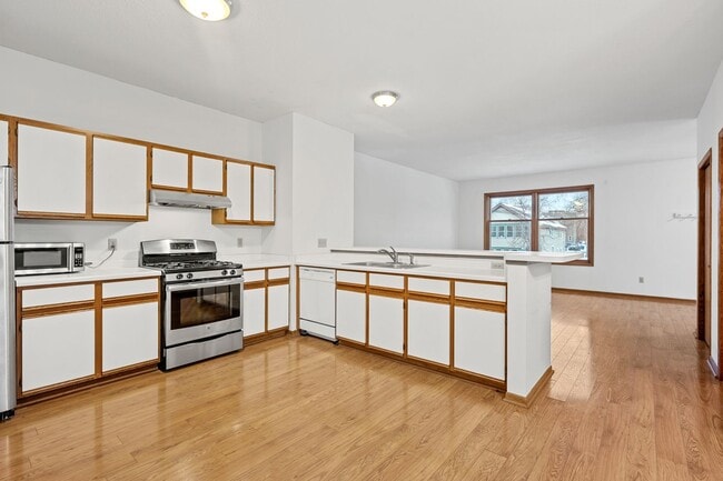 708 S 19th Ave in Minneapolis, MN - Building Photo - Building Photo