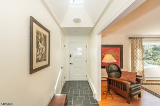 237 Morris Ave in Mountain Lakes, NJ - Building Photo - Building Photo