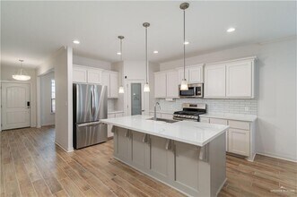 14451 Chalk Rdg Dr in McAllen, TX - Building Photo - Building Photo