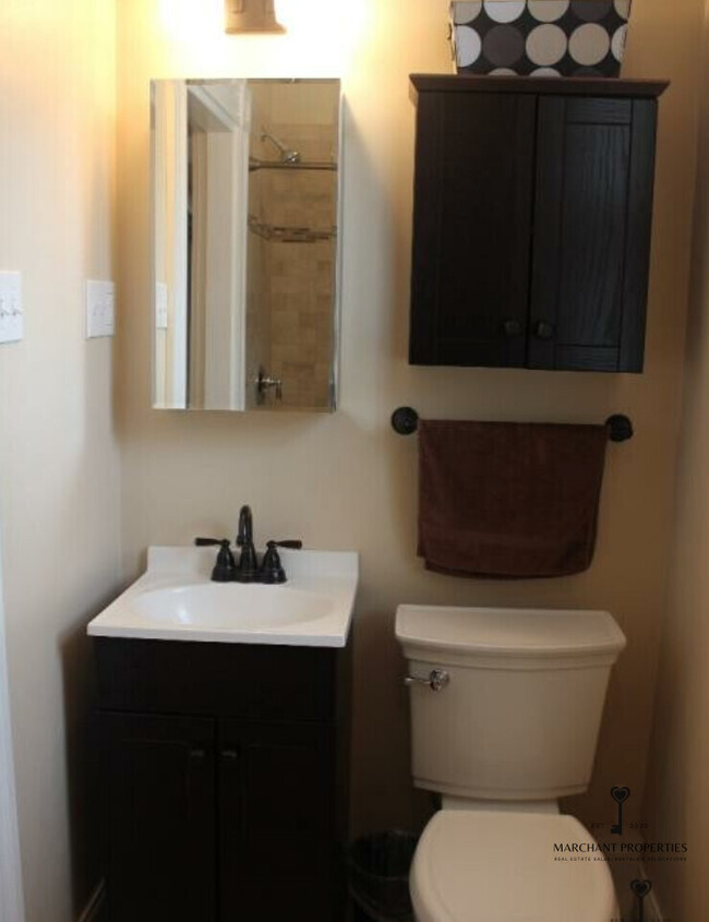 70 Leicester St, Unit ROOM