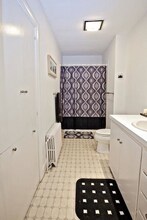 24 Bull St in Newport, RI - Building Photo - Building Photo