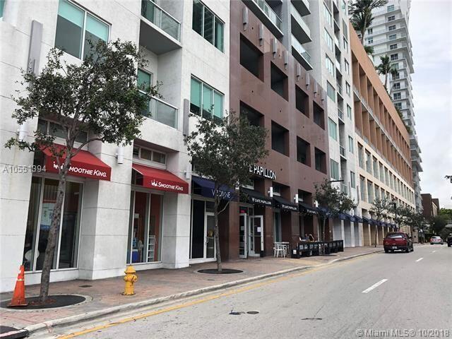 244 Biscayne Blvd in Miami, FL - Building Photo - Building Photo