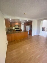 16 Calle de Rodeo in Pomona, CA - Building Photo - Building Photo