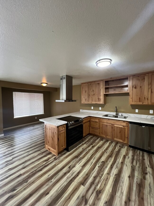3721 Pioneer Trail in South Lake Tahoe, CA - Building Photo - Building Photo