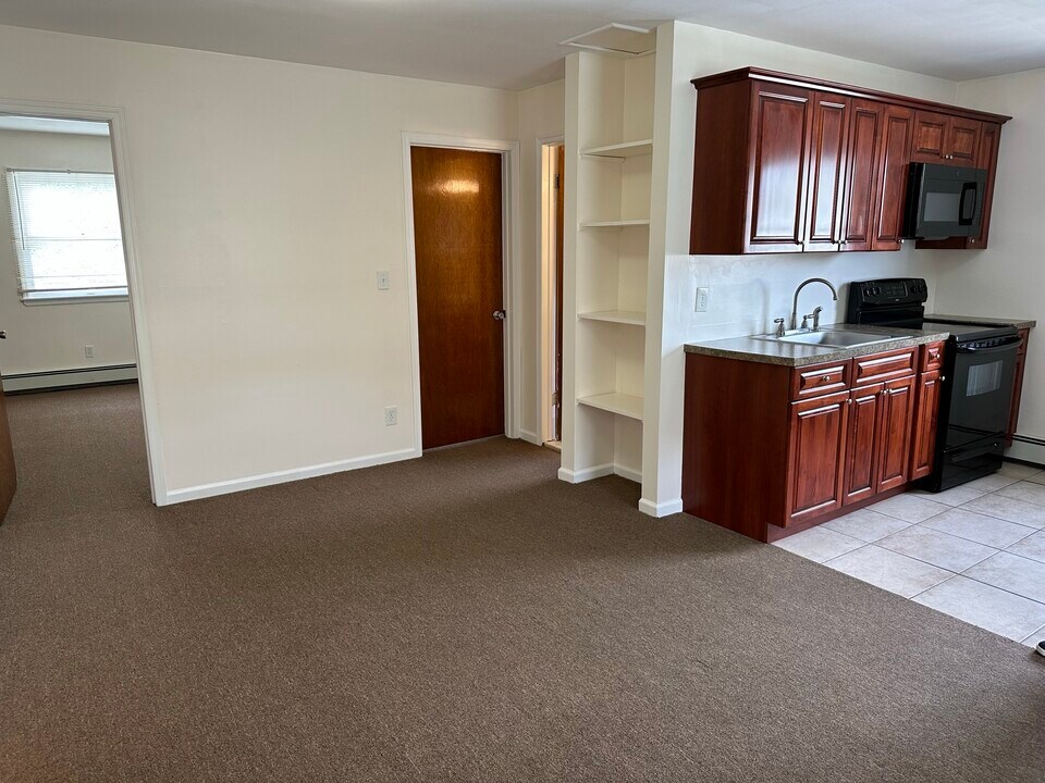 40 Jackson Ave in Mineola, NY - Building Photo