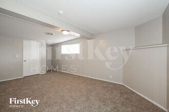 4747 Everman Dr in Las Vegas, NV - Building Photo - Building Photo