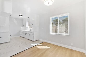11126 Crenshaw Blvd in Inglewood, CA - Building Photo - Building Photo