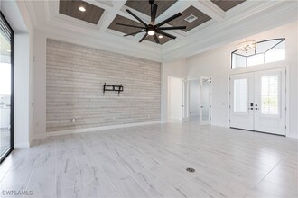 3405 Gulfstream Pkwy in Cape Coral, FL - Building Photo - Building Photo