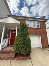 642 Montgomery St in Elizabeth, NJ - Foto de edificio - Building Photo