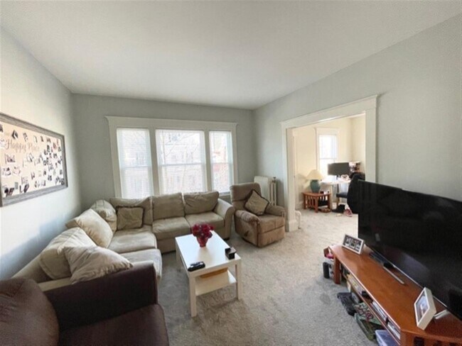 42 Lowden Ave, Unit #2