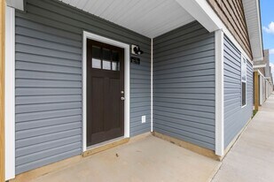 1300 W Mar-Elm St in Scott City, MO - Building Photo