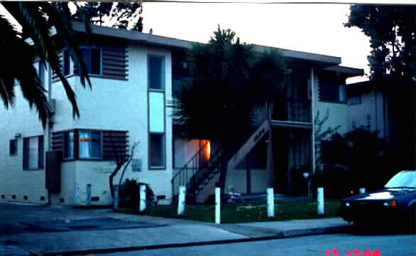 1524 Regent St in Redwood City, CA - Building Photo - Building Photo