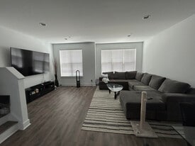 7311 Arlington Blvd, Unit Loft in Falls Church, VA - Building Photo