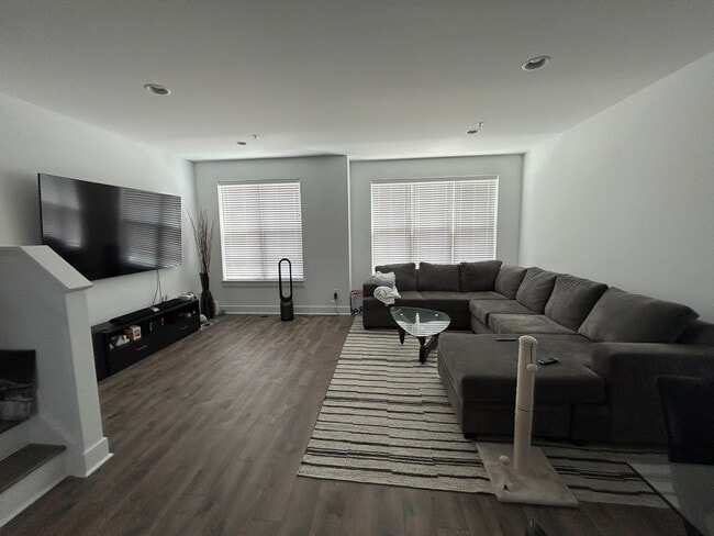 property at 7311 Arlington Blvd