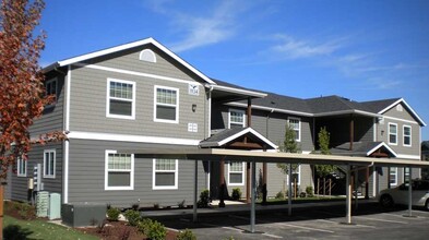 HWKP - Hawks Point in Salem, OR - Foto de edificio - Building Photo