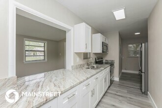 1894 Aaron Ave in Orlando, FL - Building Photo - Building Photo