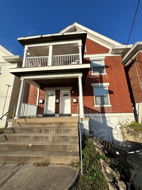 6014 Prentice St in Cincinnati, OH - Building Photo