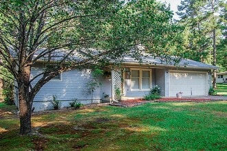 2 Colgadura Way in Hot Springs, AR - Building Photo - Building Photo