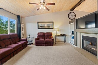 9934 Stonebriar Ln in Parker, CO - Building Photo - Building Photo