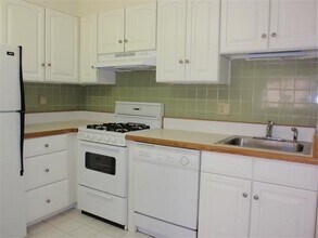 284 Harvard St, Unit 51 in Cambridge, MA - Building Photo - Building Photo