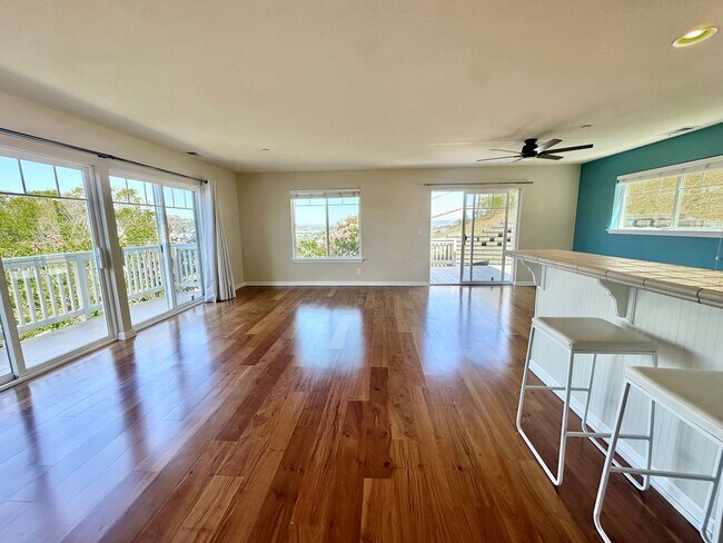 157 Woodland Ave in San Rafael, CA - Building Photo - Building Photo