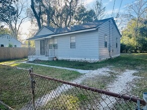 3146 2nd St Cir in Jacksonville, FL - Building Photo - Building Photo