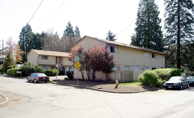 Tricia Towers in Vancouver, WA - Building Photo - Building Photo