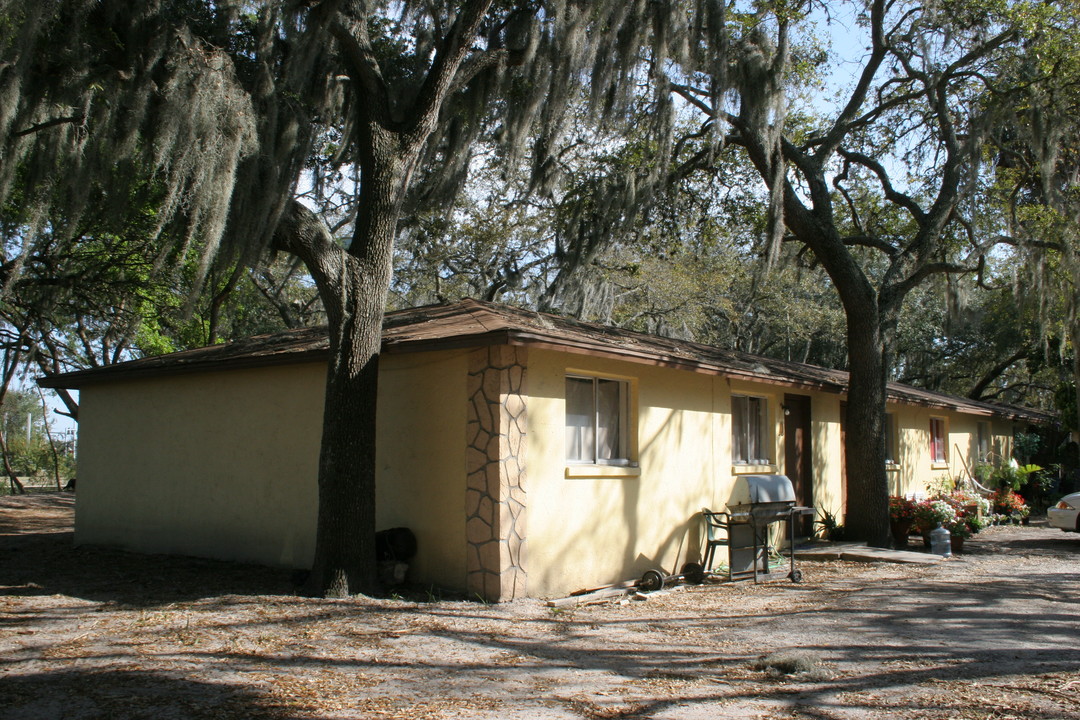 DeSoto Oaks Wooded Apartments in Bradenton, FL - Foto de edificio