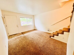 Madison Terrace Townhomes in Auburn, WA - Foto de edificio - Interior Photo