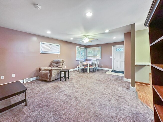 32380 Maplewood St in Garden City, MI - Building Photo - Building Photo