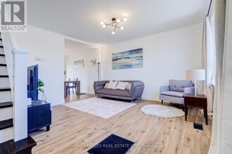 562 Royal York Rd in Toronto, ON - Building Photo - Building Photo