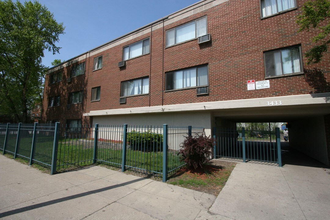 3433-3583 Guthrie St in East Chicago, IN - Building Photo