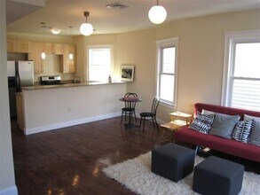 6 Giles Park, Unit 1A in Somerville, MA - Building Photo - Building Photo