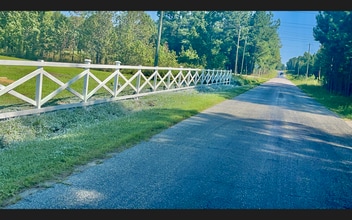 9224 Robin Rd in Disputanta, VA - Foto de edificio - Building Photo