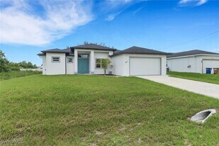 3803 1st St SW in Lehigh Acres, FL - Building Photo