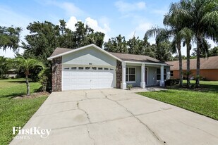 709 Grant Ave in Mount Dora, FL - Building Photo